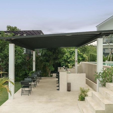 Villa Valeria Ungasan Екстериор снимка